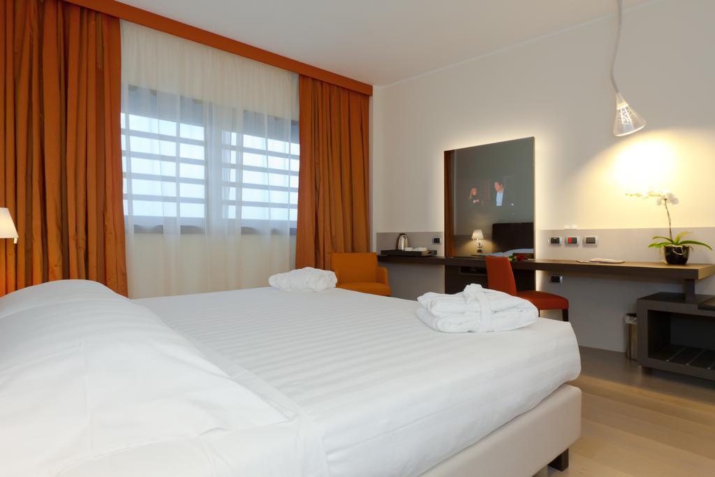 Rmh Des Arts Hotel Modena